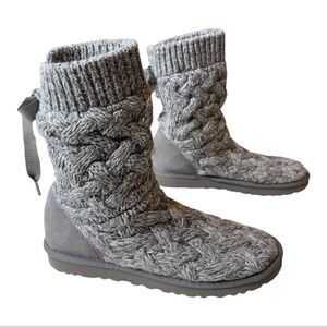 UGG Isla Gray Knit Slouchy Boots Sz 6